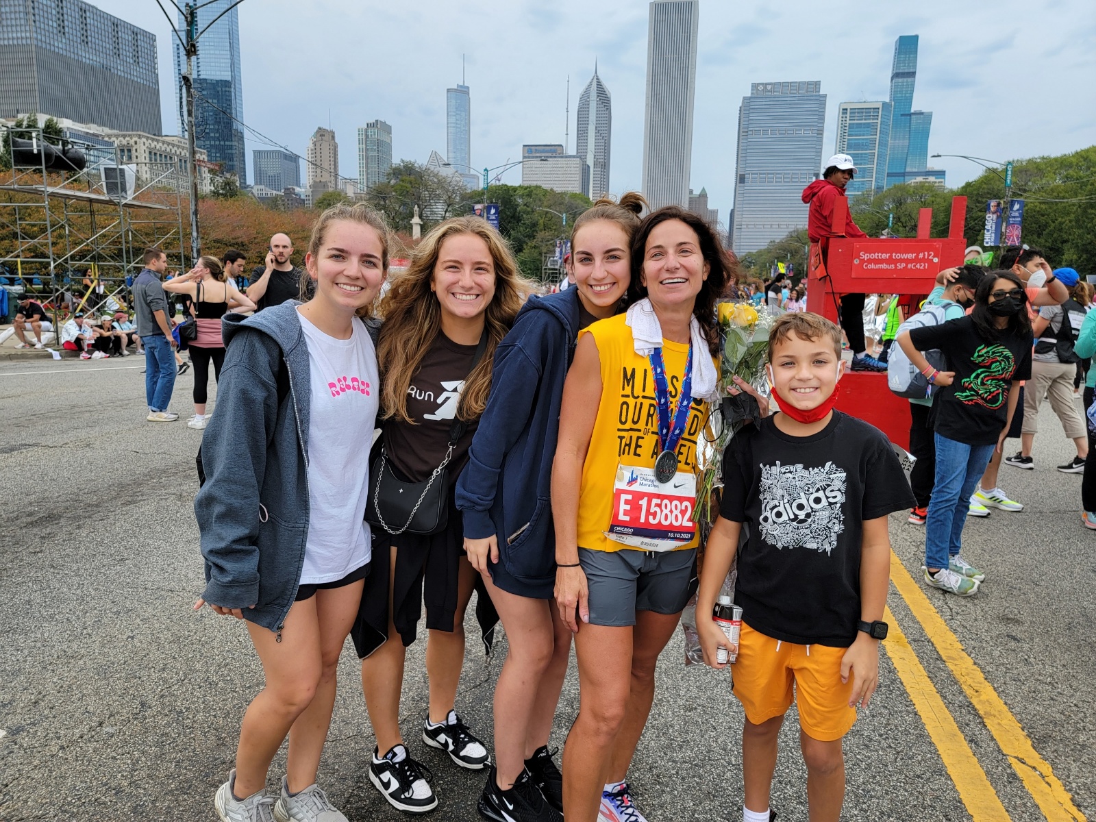 Bishop Bob meets "bishop" at the 2022 Chicago Marathon