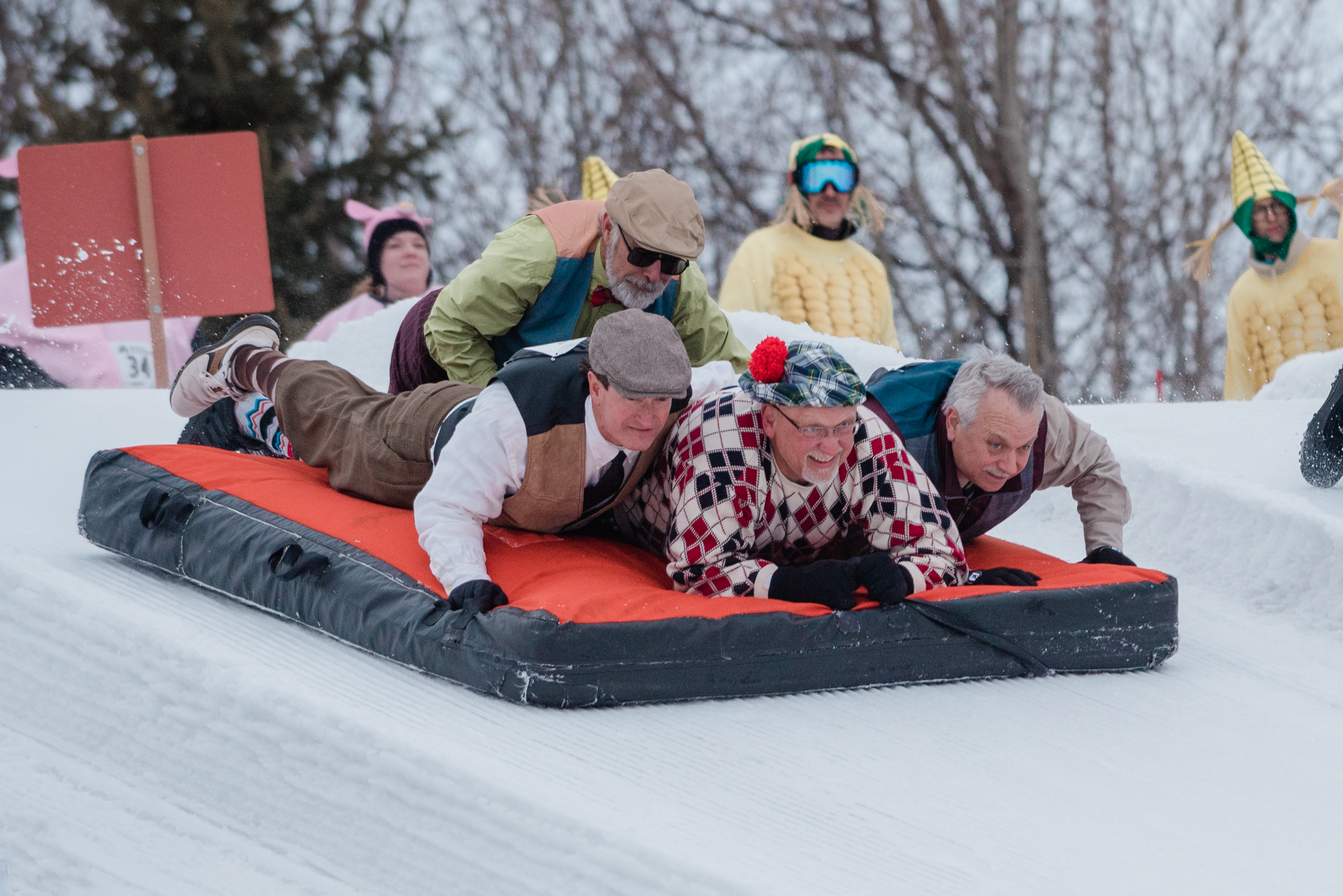 Fore!Men on a Mattress!