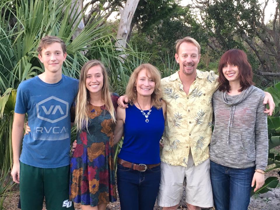 Steve and Michelle with their 3 beautiful living children