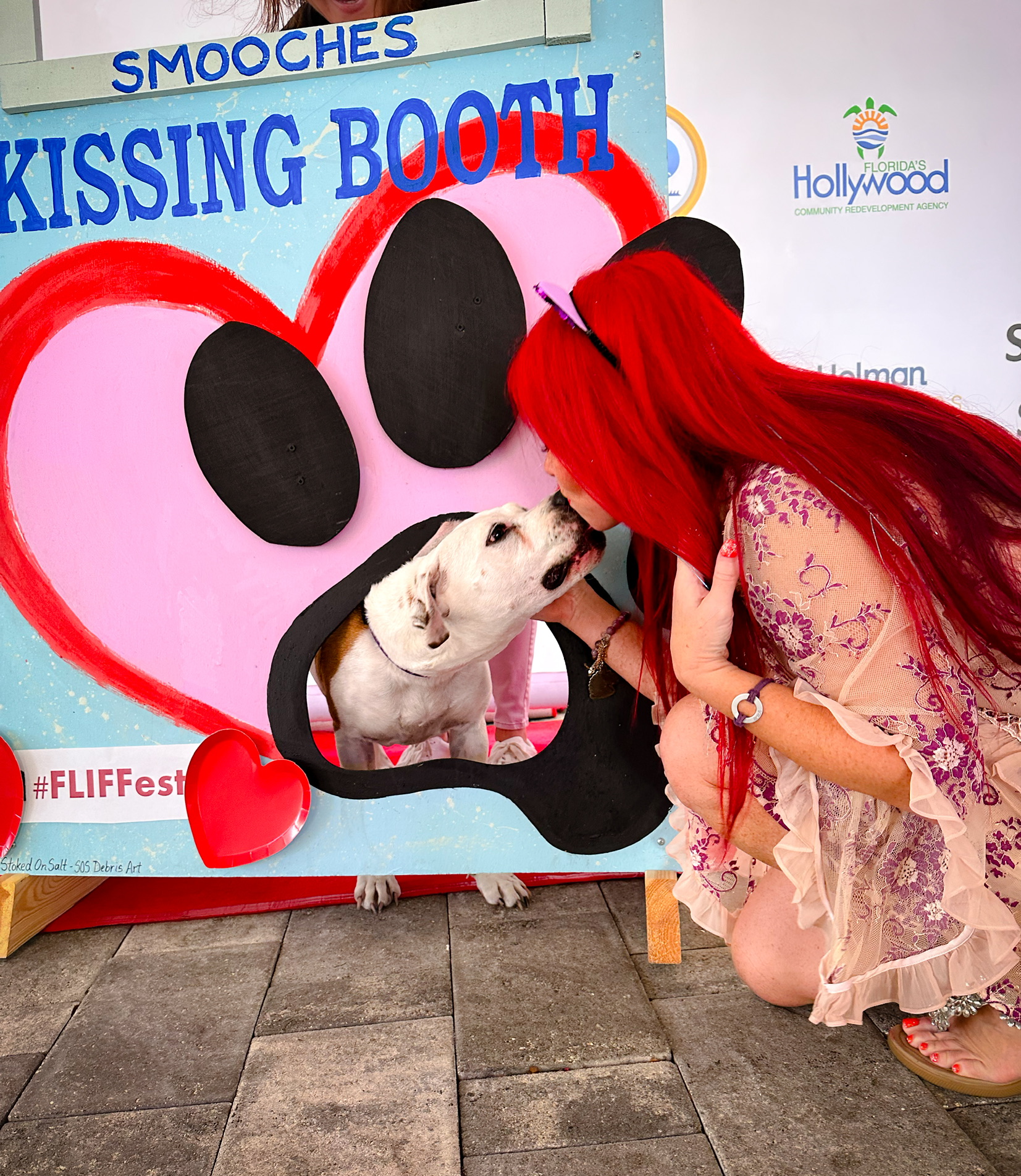Puppy Kissing Booth ??