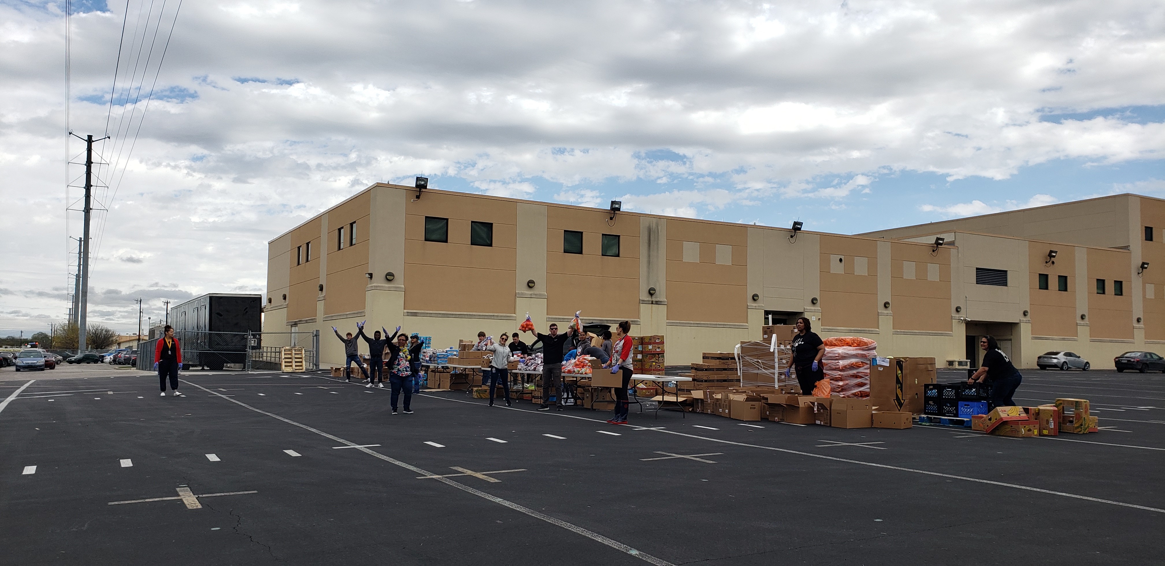San Antonio Mobile Food Pantry for the Roosevelt Cluster