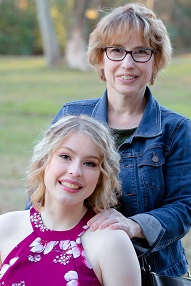 Hannah Smith and Mom.jpg