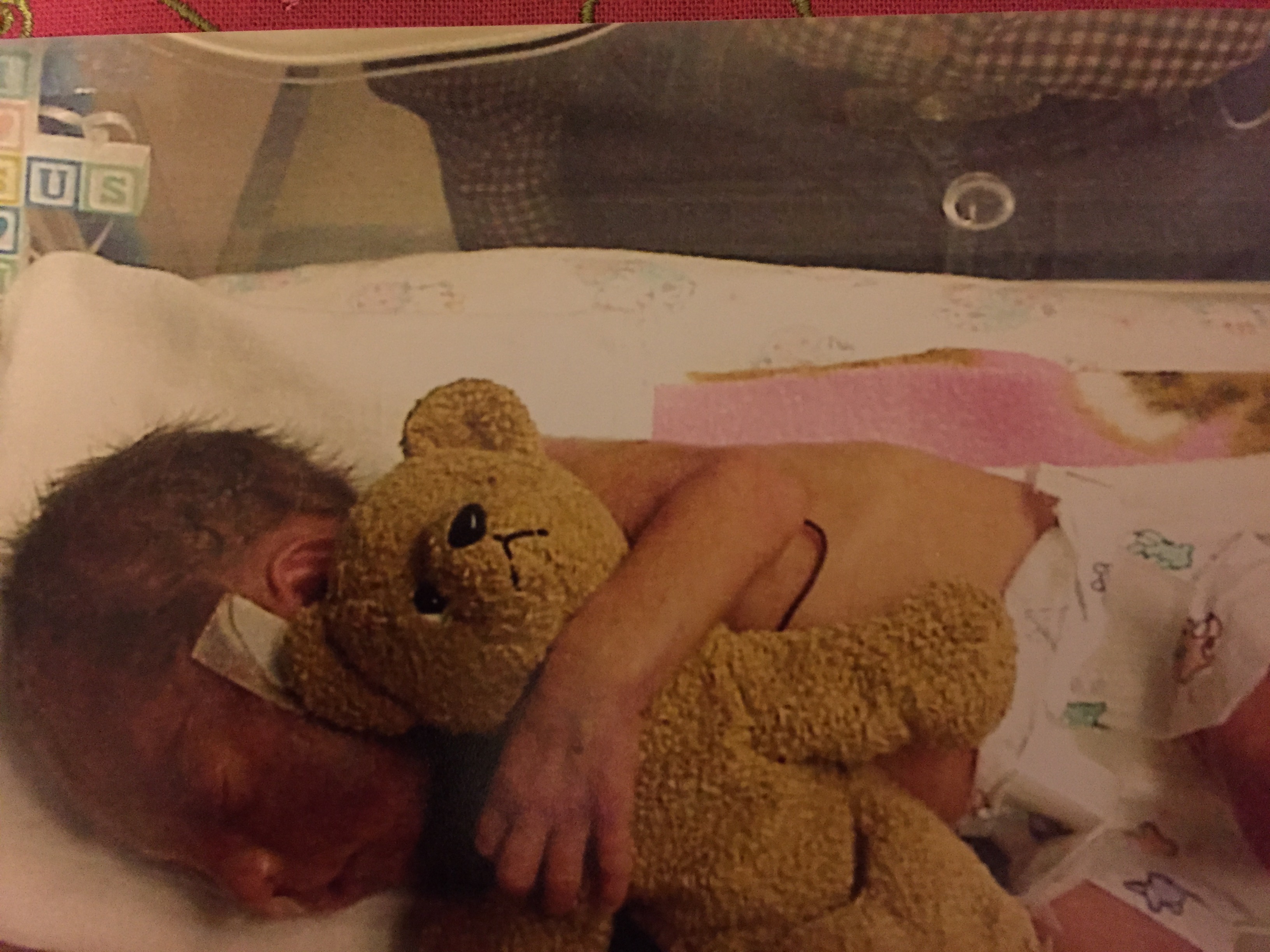 Same girl, same bear