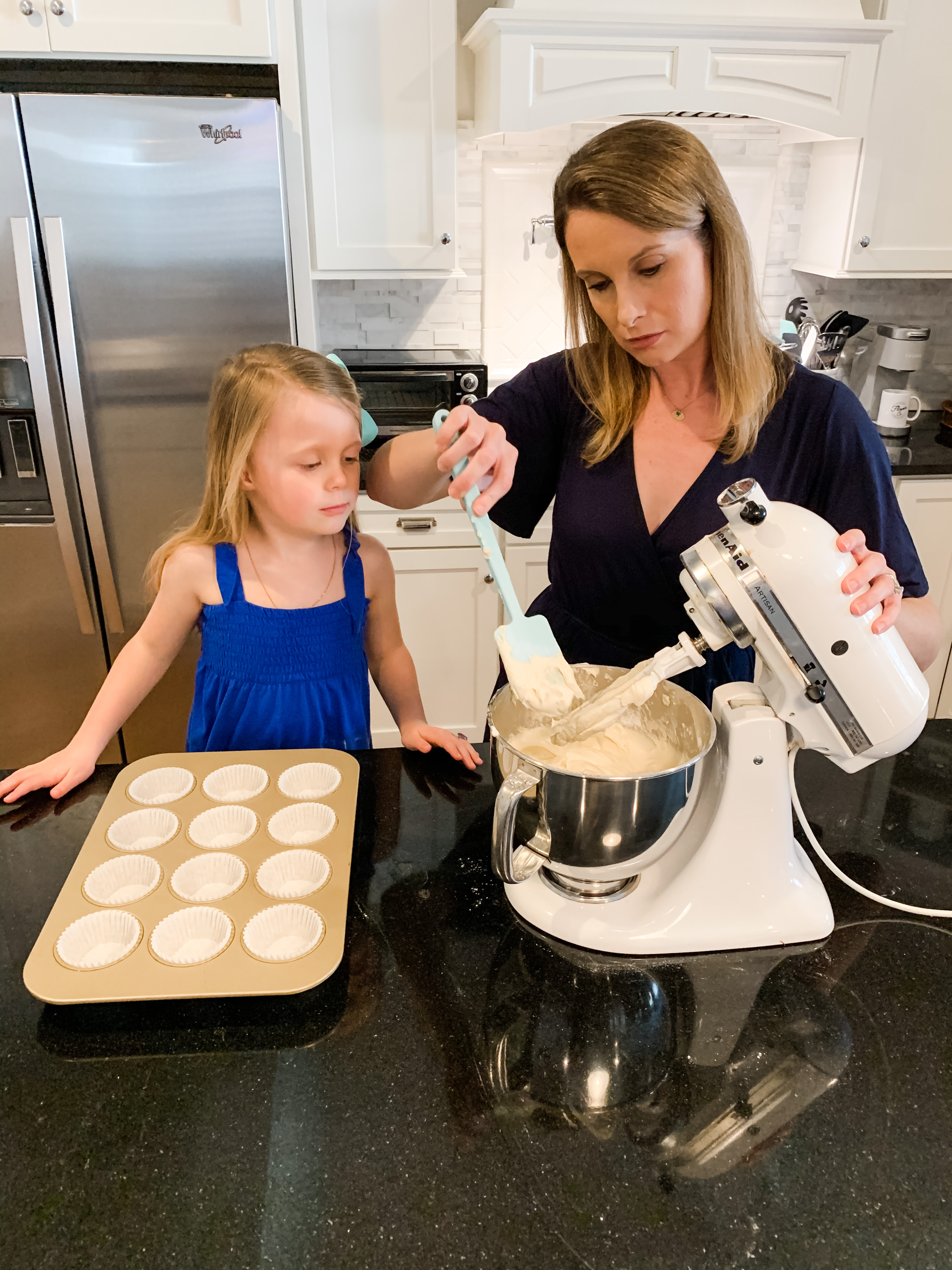 STEP 10 : Scrape down the sides of the mixing bowl to make sure everything is evenly mixed.