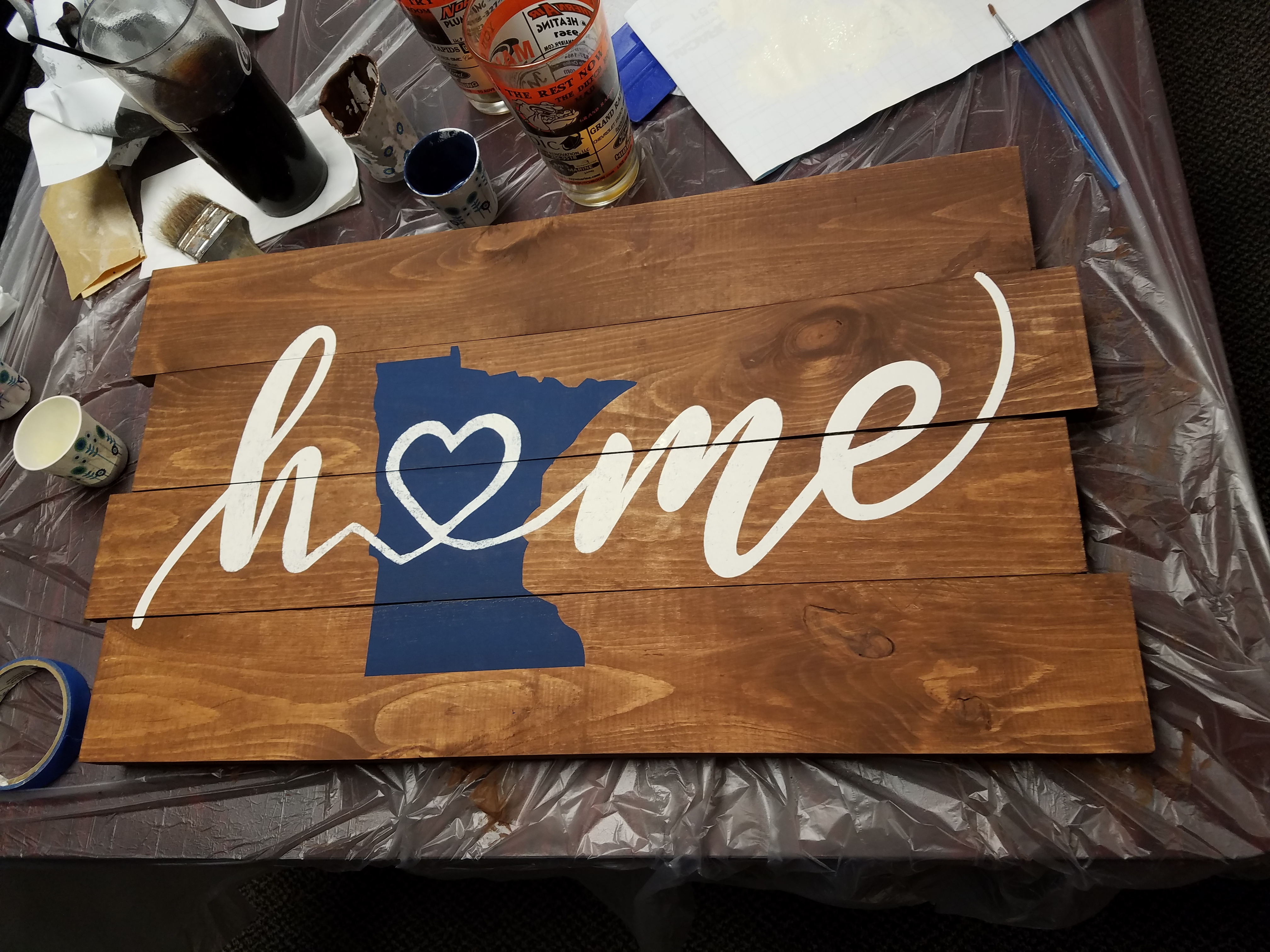 Minnesota Home - pallet sign