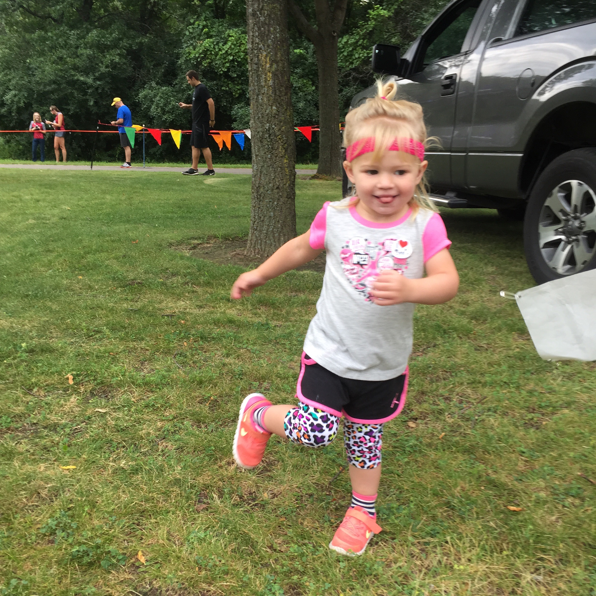 Kenley warming up for her 2nd race (age 2)