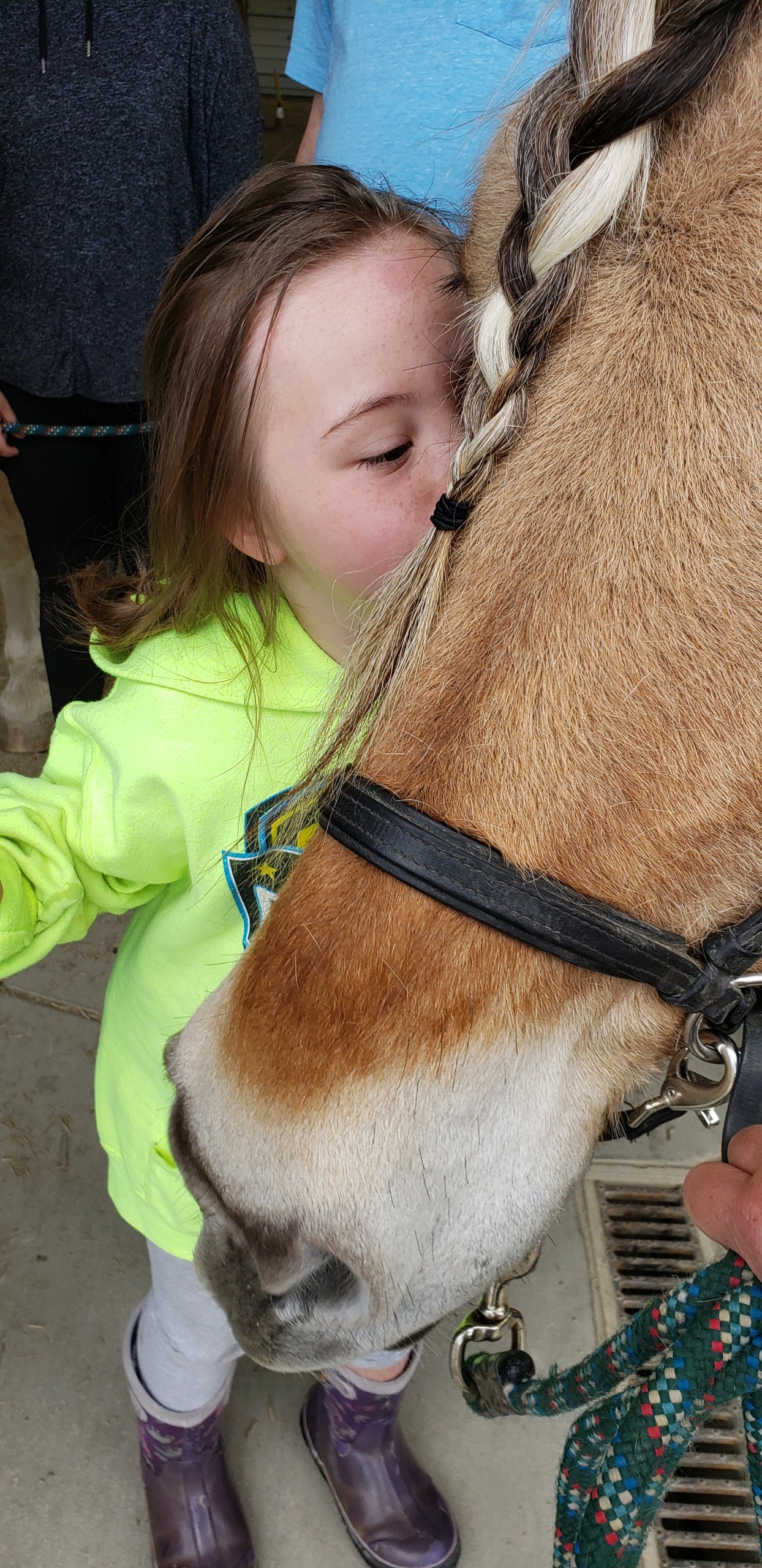 Kissing Finley