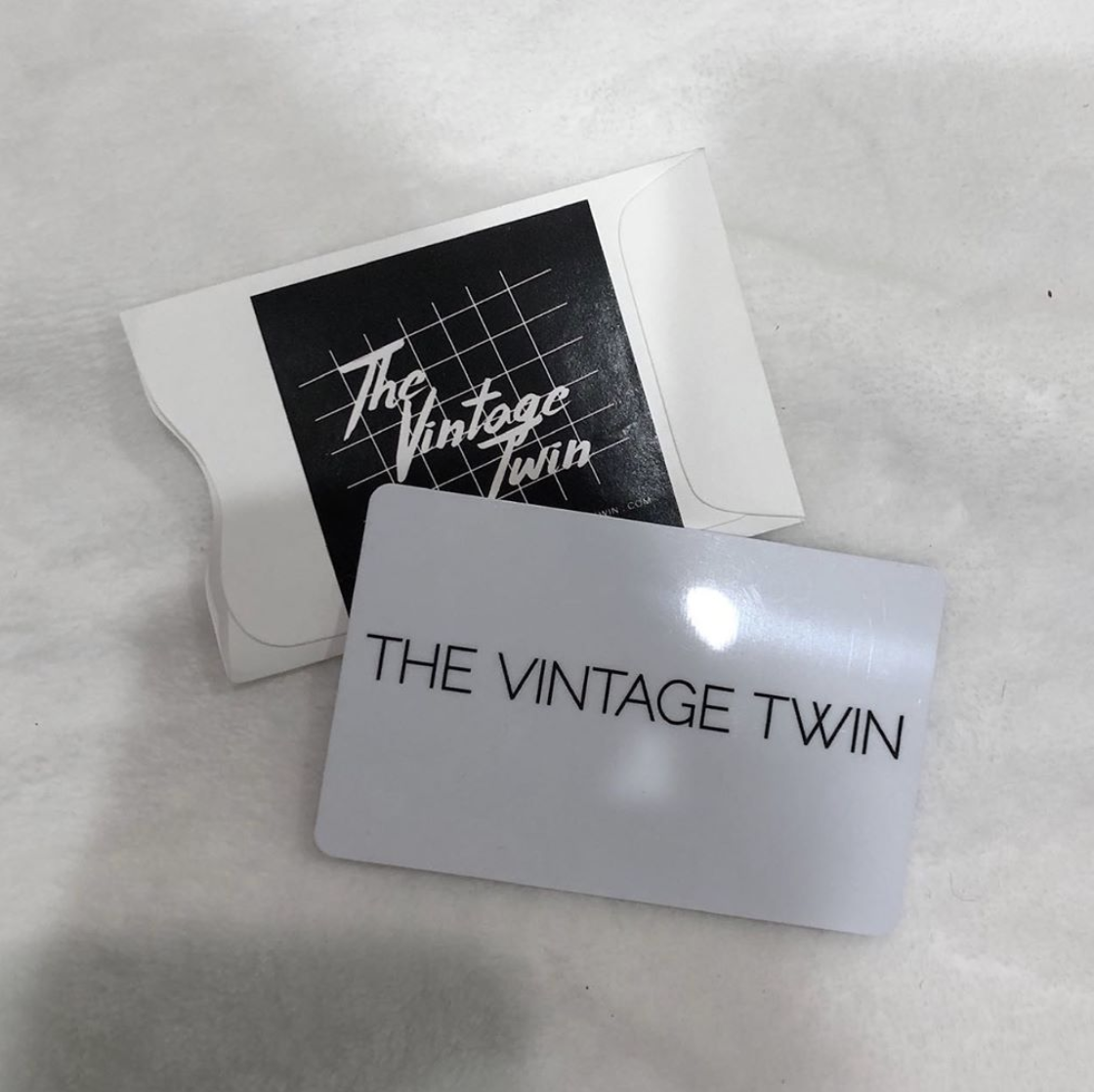 @thevintagetwin