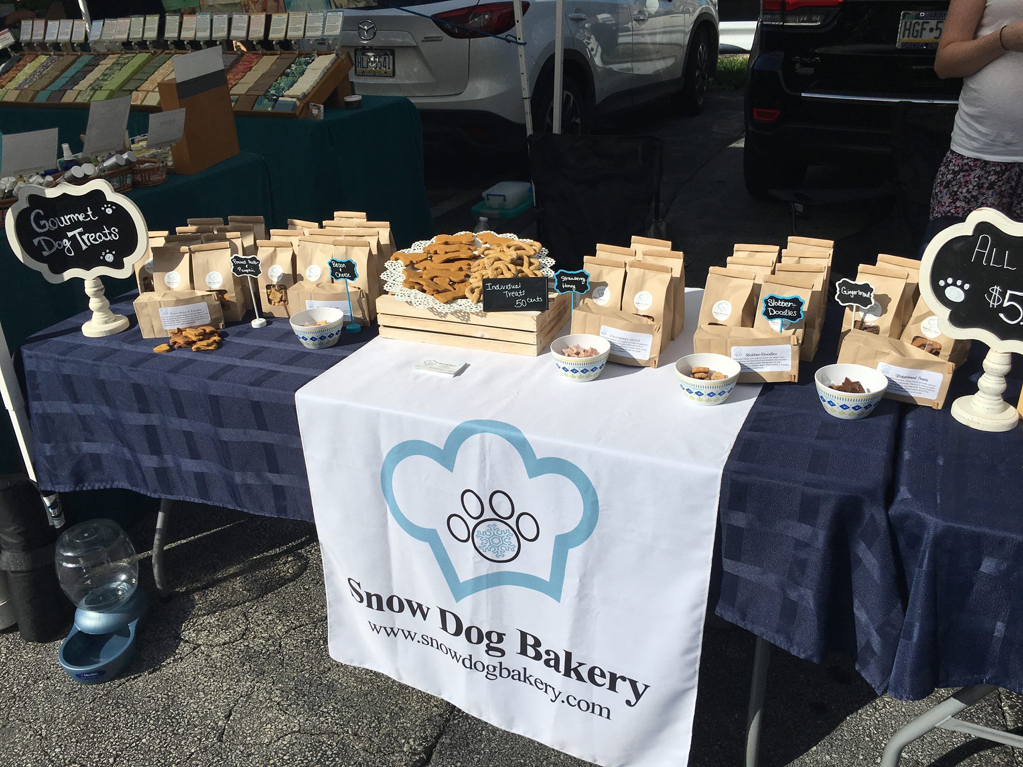 Farmer's Market - Dog Bakery