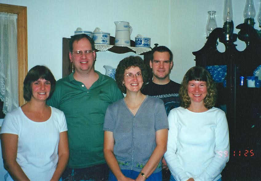 Pat & His Siblings - Thanksgiving 1999